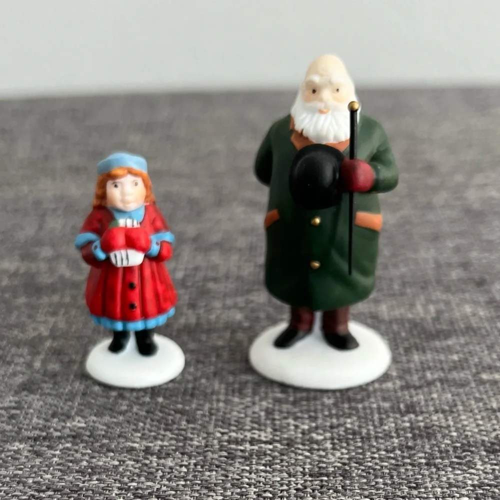 Department 56 Christmas Heritage Village Collection Figures Girl Santa Set of 2